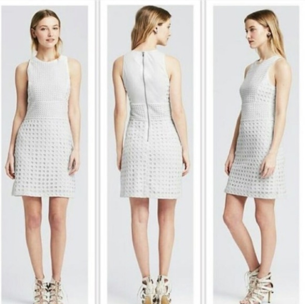 BANANA REPUBLIC White Dot Eyelet Dress